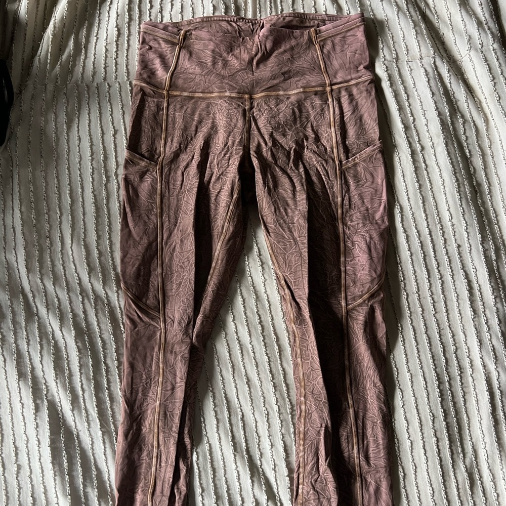 Lululemon leggings with pockets